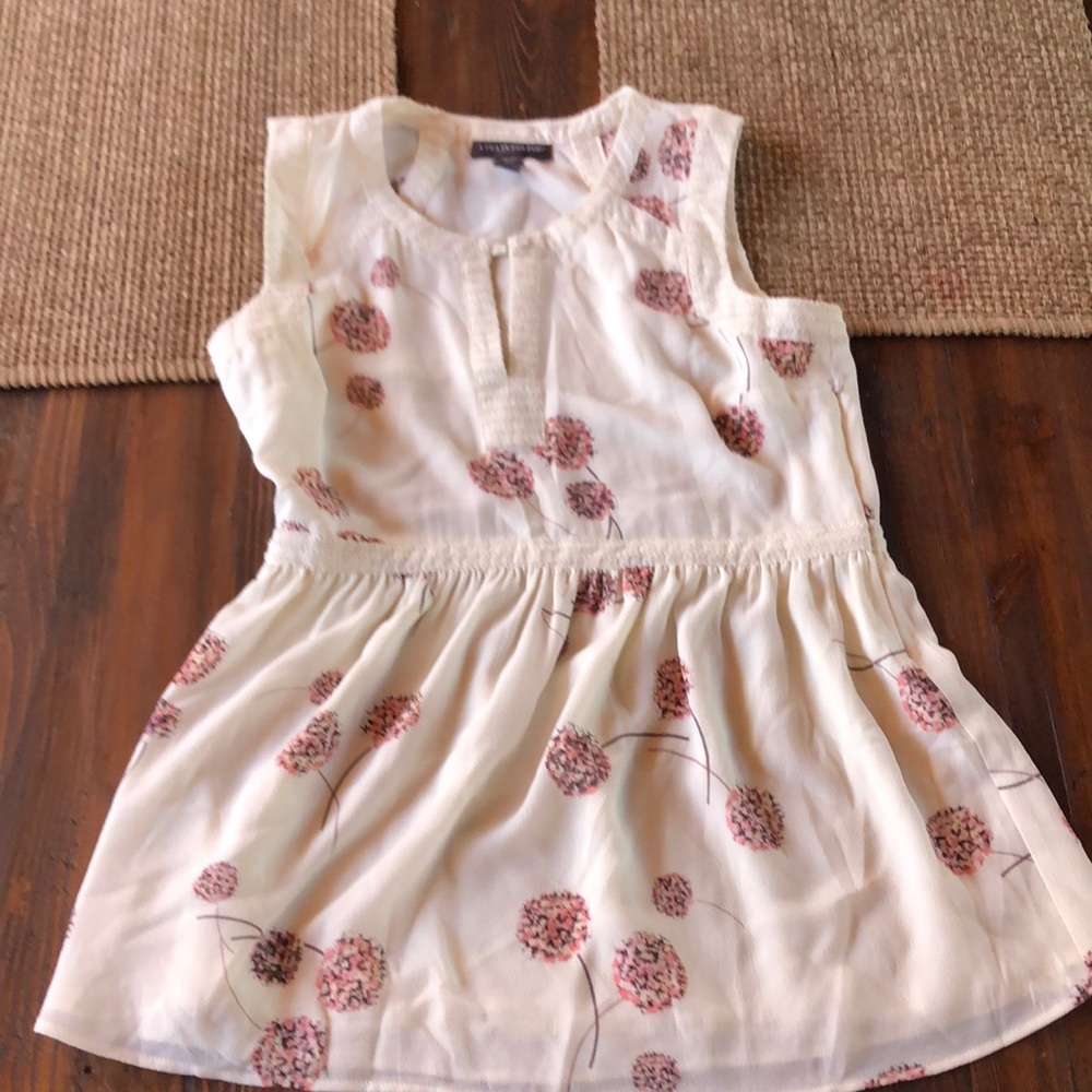 A Pea in the Pod maternity blouse xs